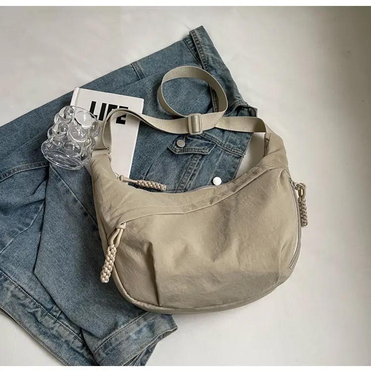 Japanese Style Crossbody Bag Large Capacity Solid Color — feature 13