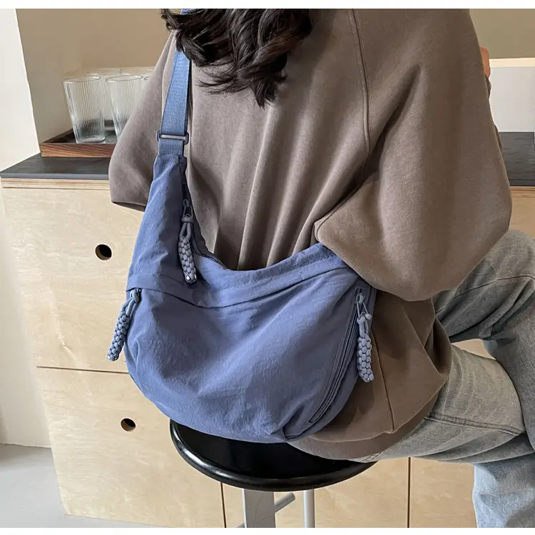 Japanese Style Crossbody Bag Large Capacity Solid Color — feature 40