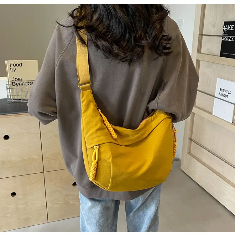 Japanese Style Crossbody Bag Large Capacity Solid Color — feature 44