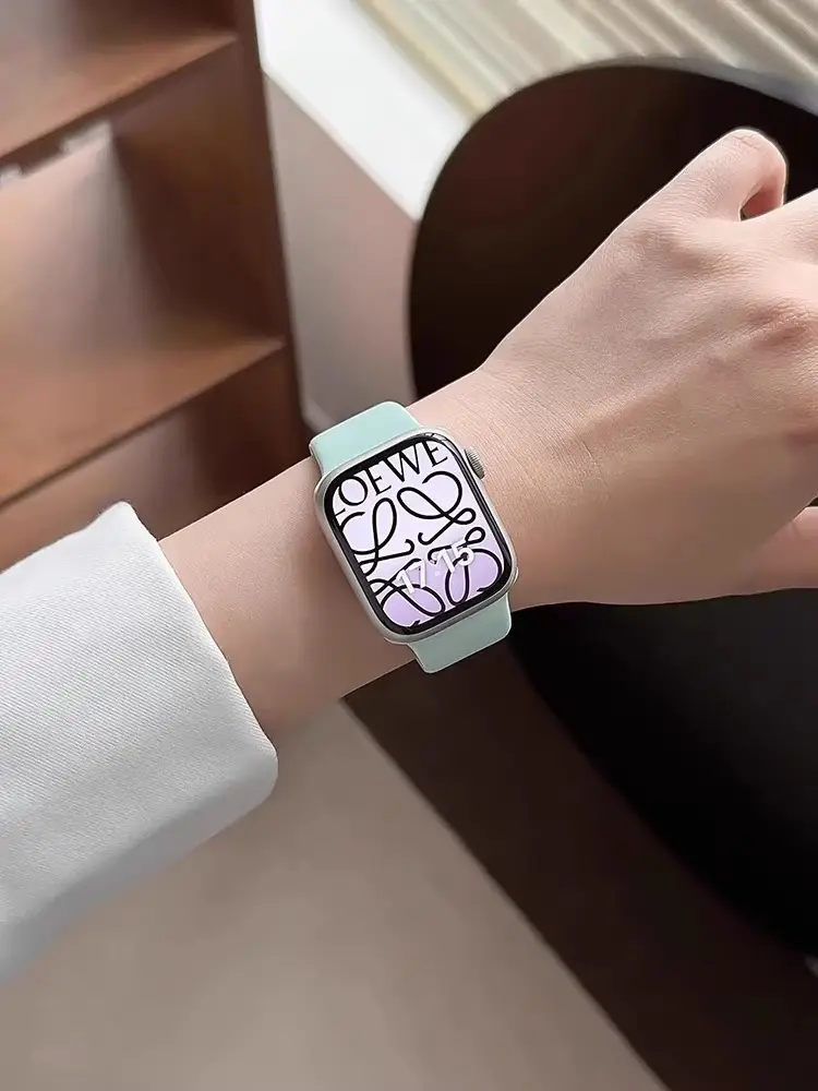 Suitable for Apple iWatch S10 Silicone Strap Apple Watch Ultra8/7/6/5 — feature 11