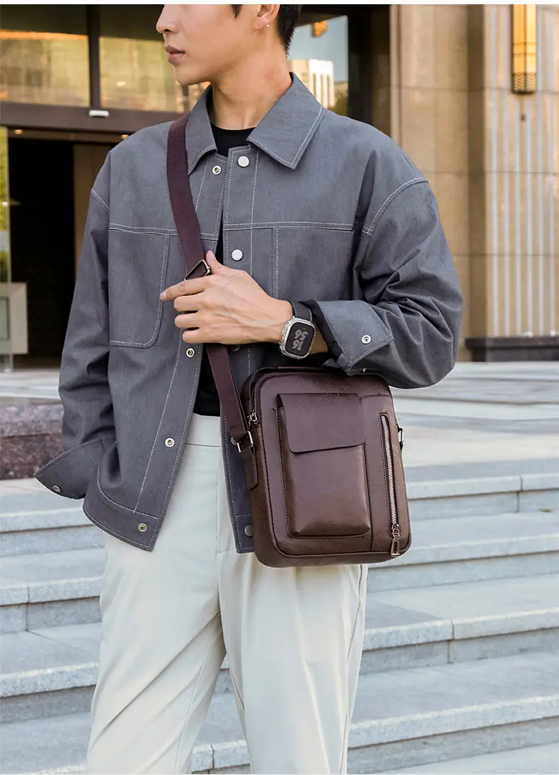 Men's Retro Leather Shoulder Crossbody Bag Black — feature 6