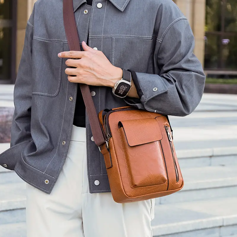 Men's Retro Leather Shoulder Crossbody Bag Black