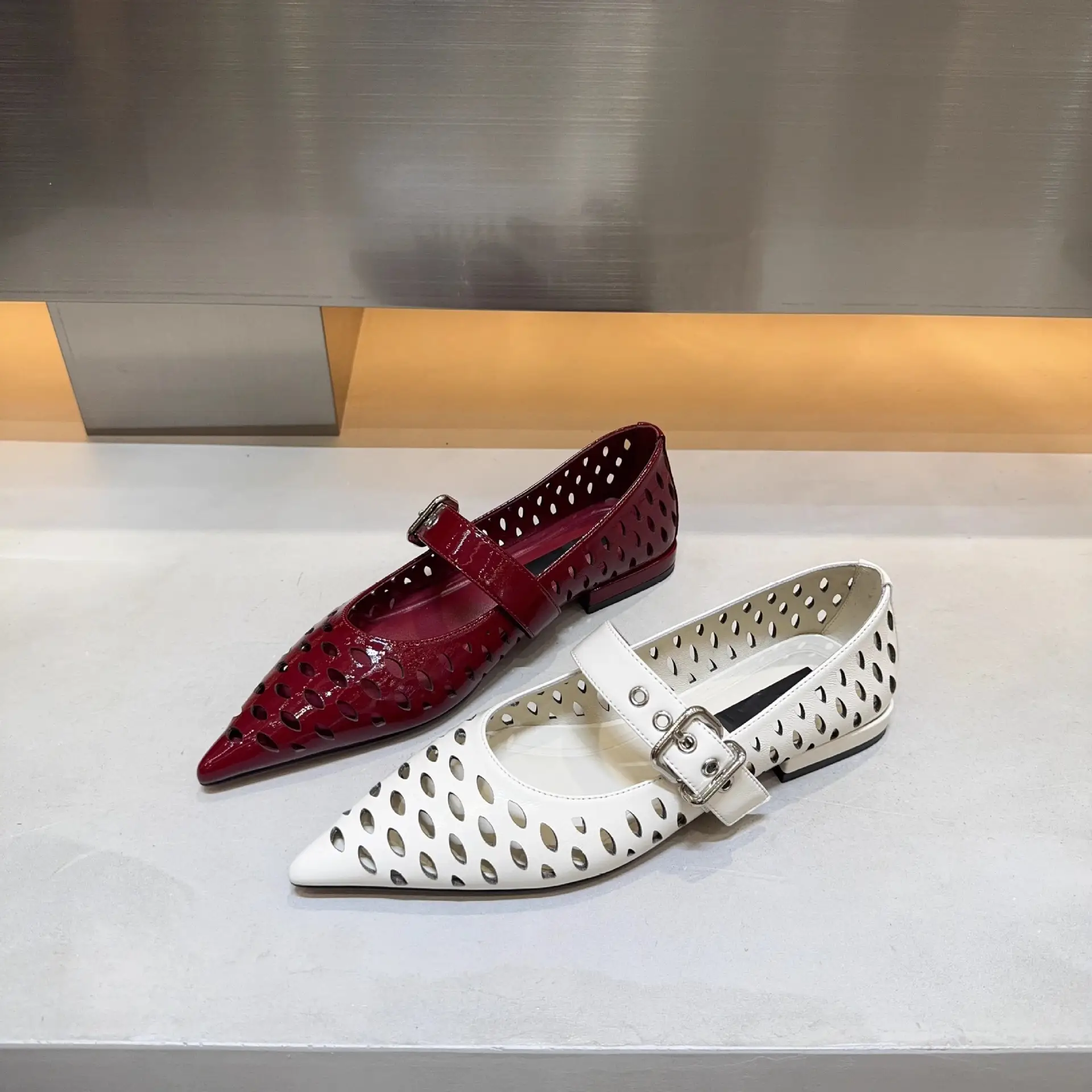 Pointed Hollow Buckle Mary Jane Shoes Women Spring Summer Flat — feature 8
