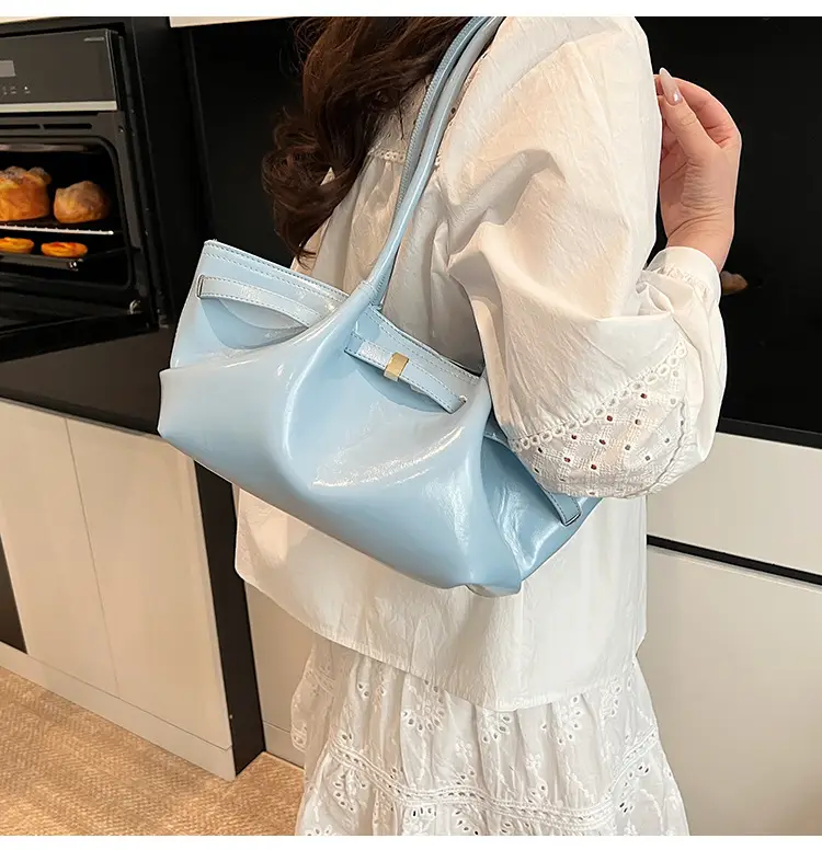 Silver Pleated Shoulder Bag for Women 2026 — feature 25