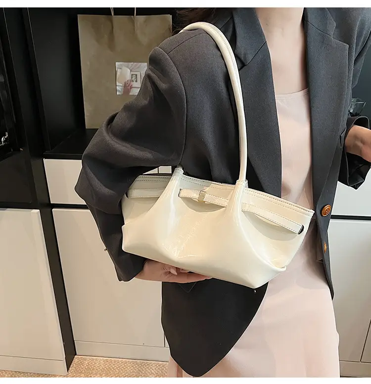 Silver Pleated Shoulder Bag for Women 2026 — feature 29