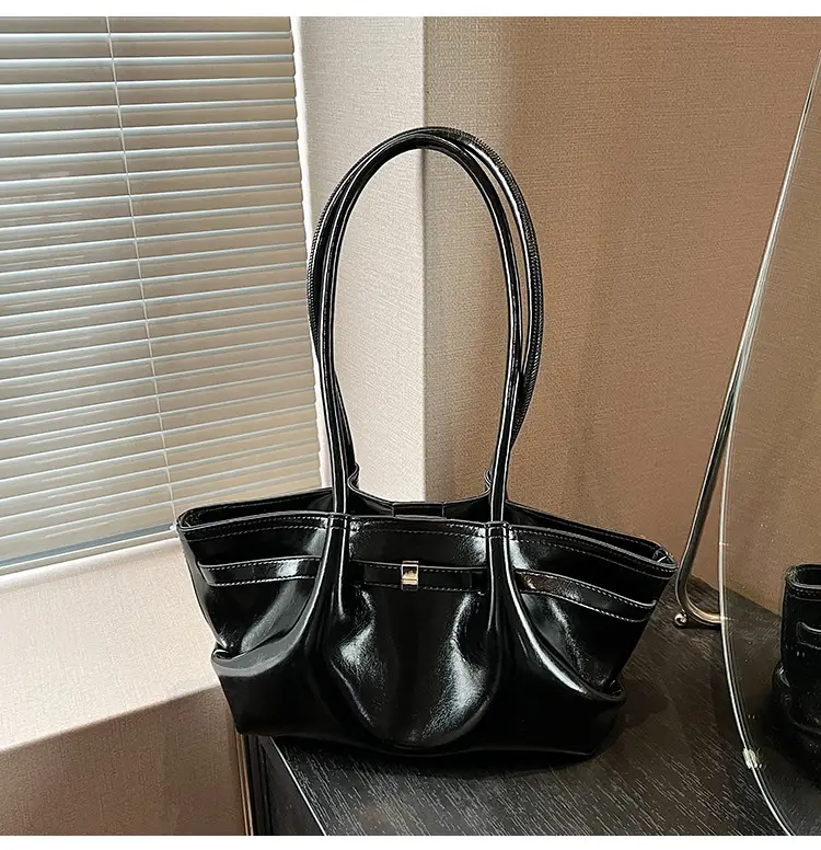 Silver Pleated Shoulder Bag for Women 2026 - Image 6