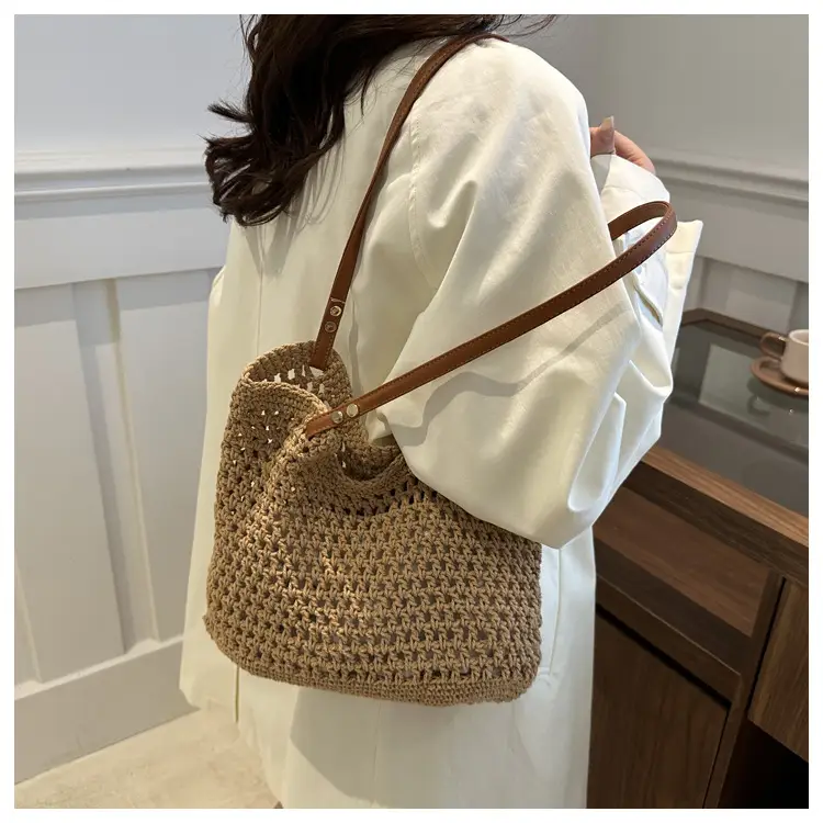 Women's Woven Straw Shoulder Bag Large Capacity New 2025 — feature 17