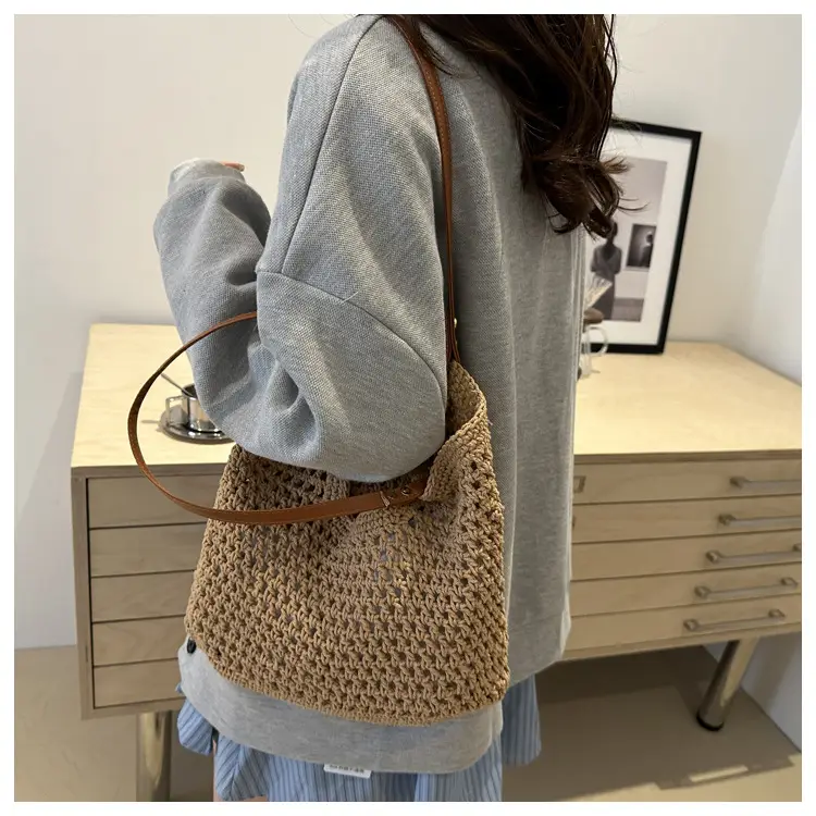 Women's Woven Straw Shoulder Bag Large Capacity New 2025 — feature 24