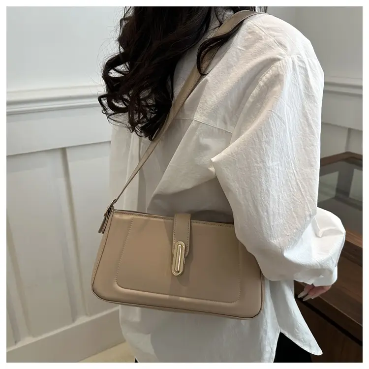 White Minimalist Crossbody Bag with Lock Buckle — feature 16