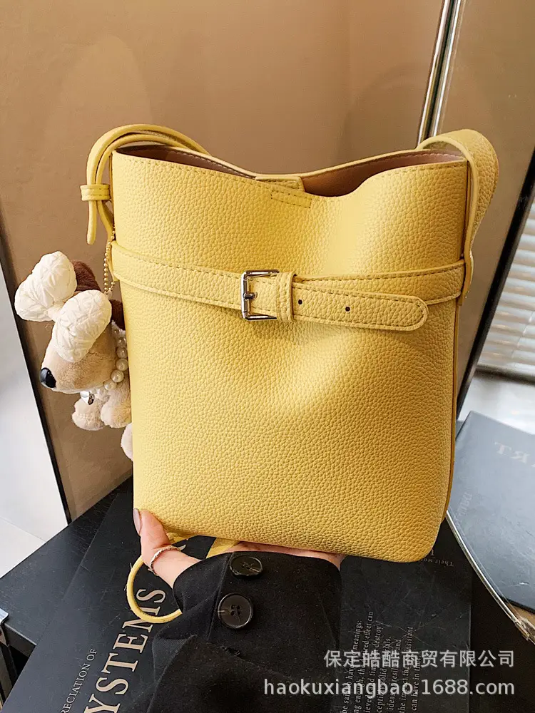 Women's Beige Leather Shoulder Bag with Crossbody Strap - Image 15