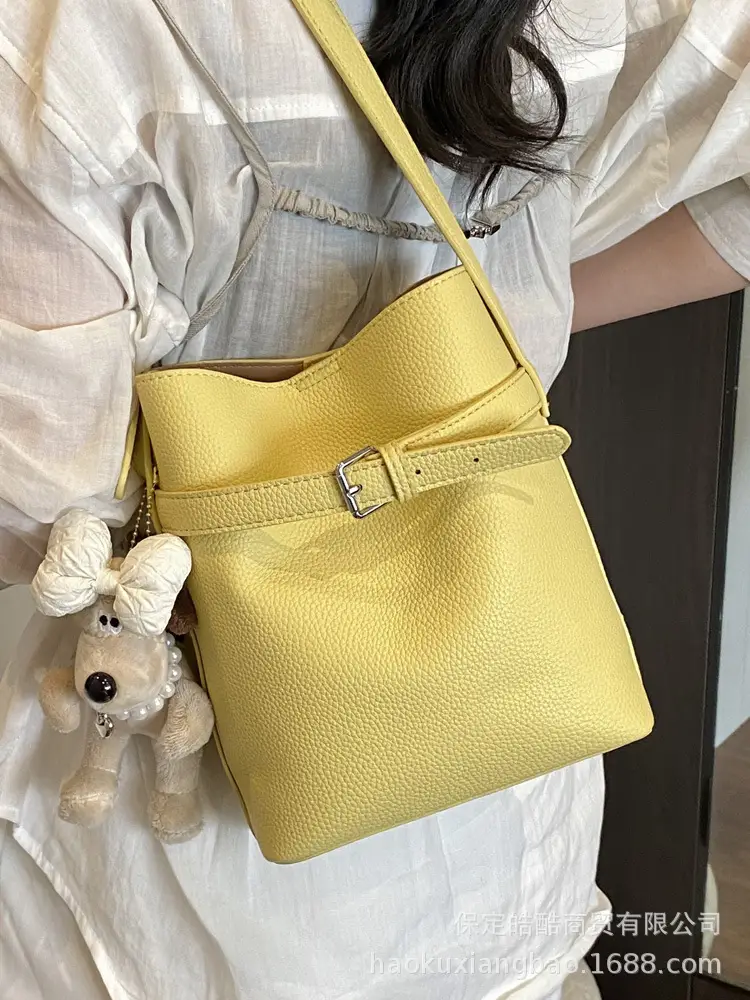 Women's Beige Leather Shoulder Bag with Crossbody Strap - Image 17