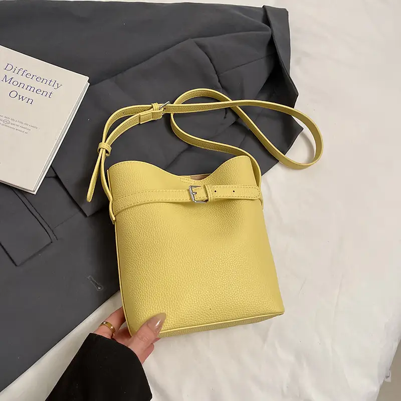Women's Beige Leather Shoulder Bag with Crossbody Strap - Image 4