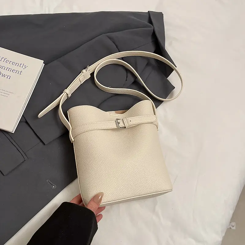 Women's Beige Leather Shoulder Bag with Crossbody Strap - Image 6