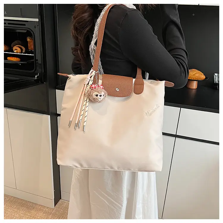French Hand Carrying Dragon Bag Women's 2025 New — feature 23