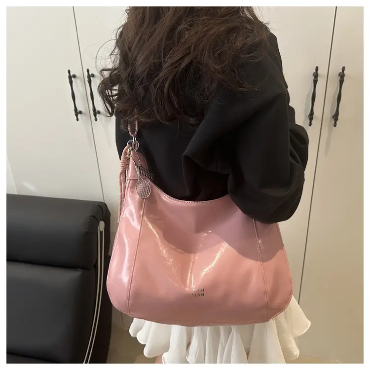 Pink Leather Shoulder Bag for Women 2025 — feature 15