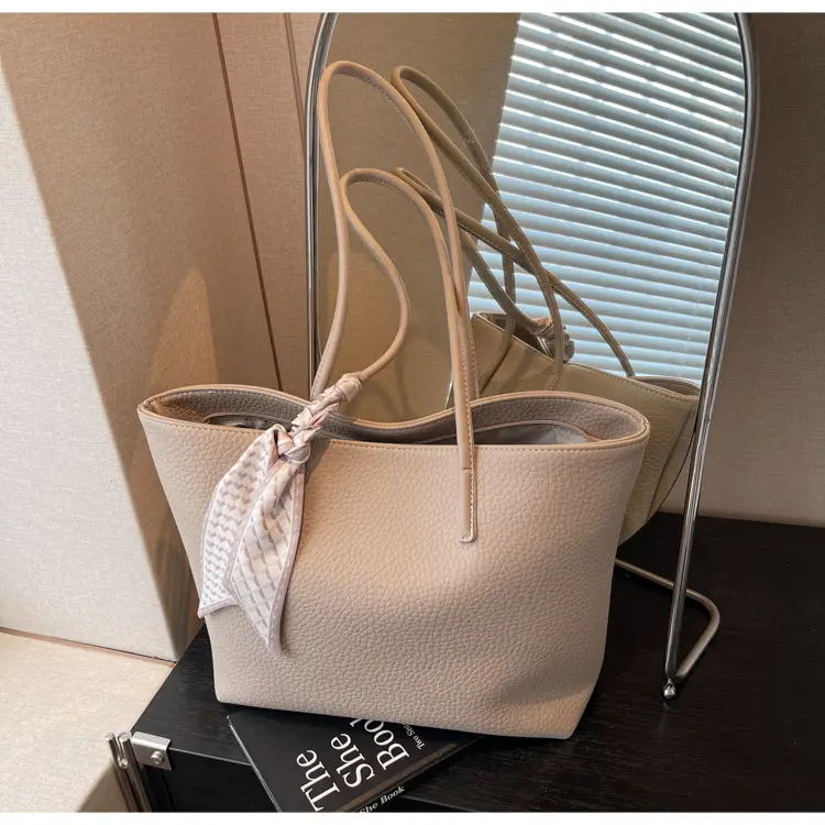 Women's Brown Leather Shoulder Bag Large Capacity 2025 — feature 23
