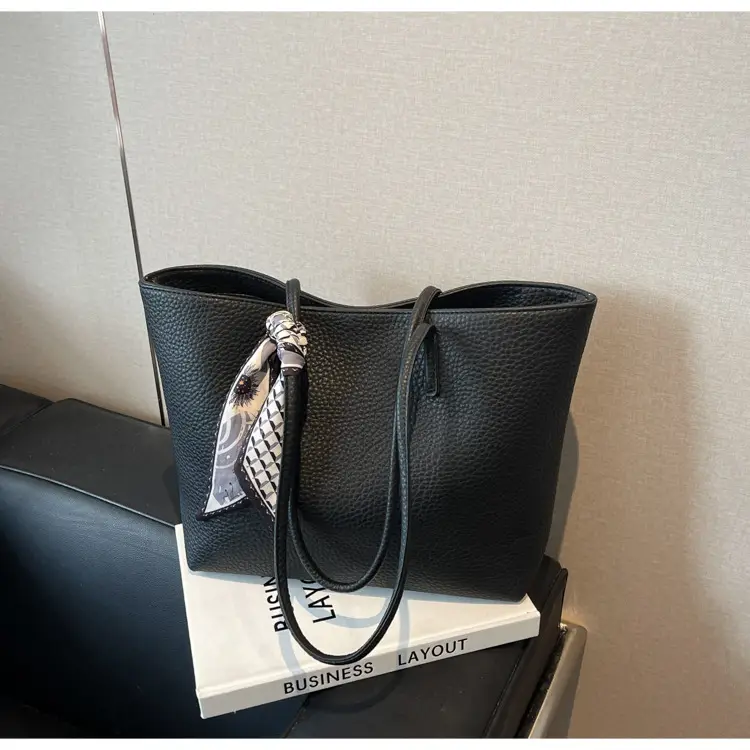 Women's Brown Leather Shoulder Bag Large Capacity 2025 — feature 26