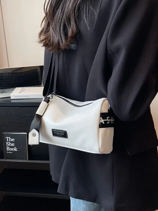 Women's Crossbody Bag Black White 2025 Niche Design - Image 4