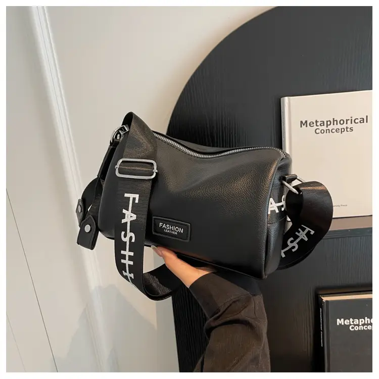 Women's Crossbody Bag Black White 2025 Niche Design — feature 23