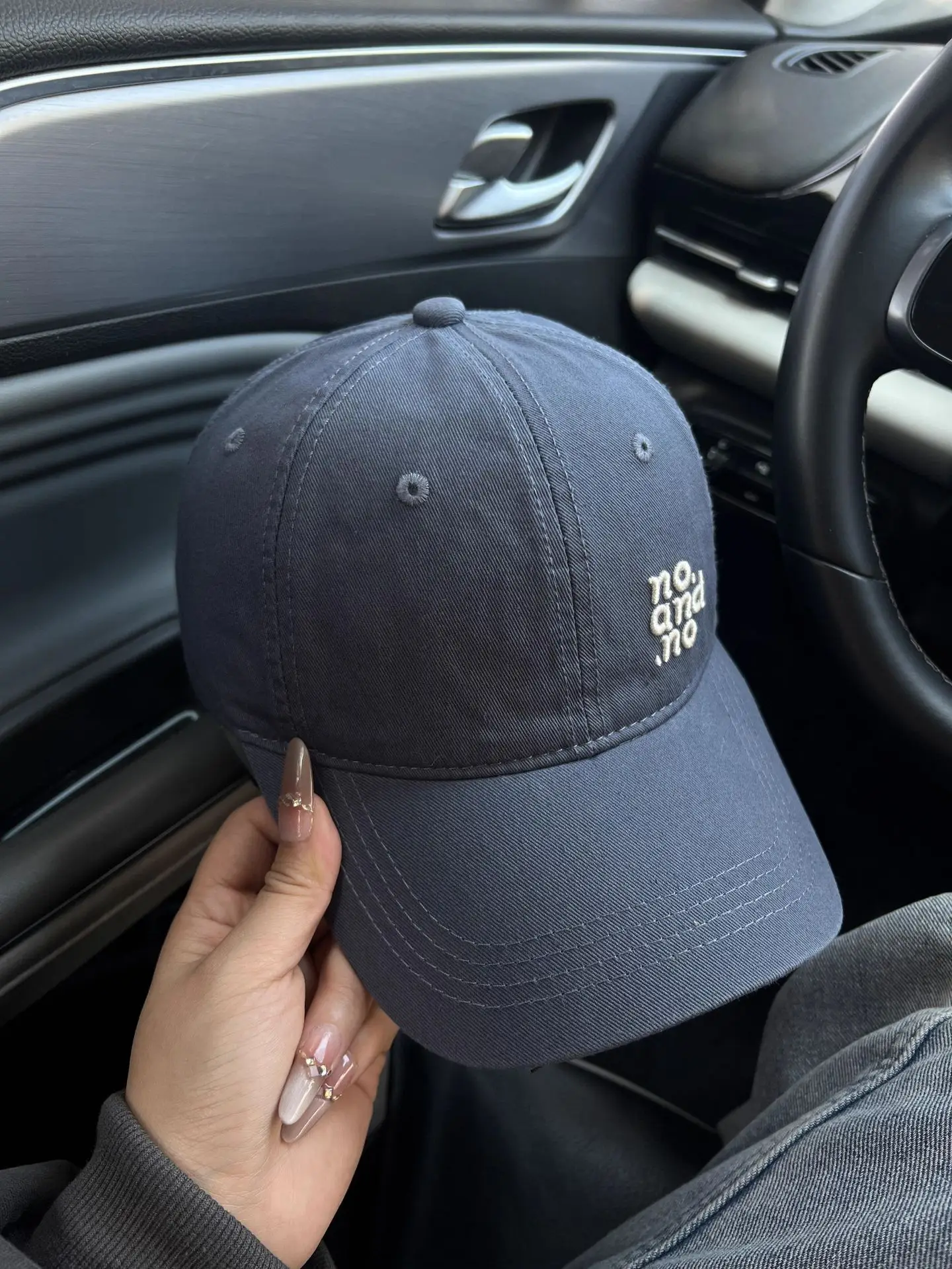 Women's Korean Letter Embroidered Baseball Cap Beige - Image 3