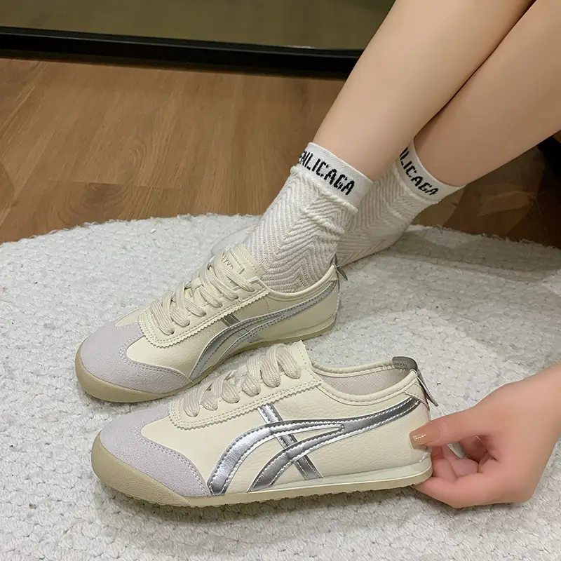 Women's Vintage German Training Shoes White Soft Sole - Image 2
