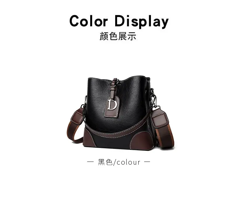 Women's Black Leather Shoulder Bag with D Logo — feature 15