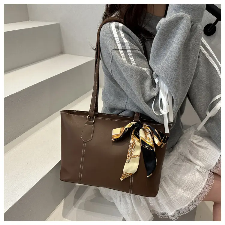 Women's Korean Style Soft Leather Tote Bag Beige 2025 — feature 13
