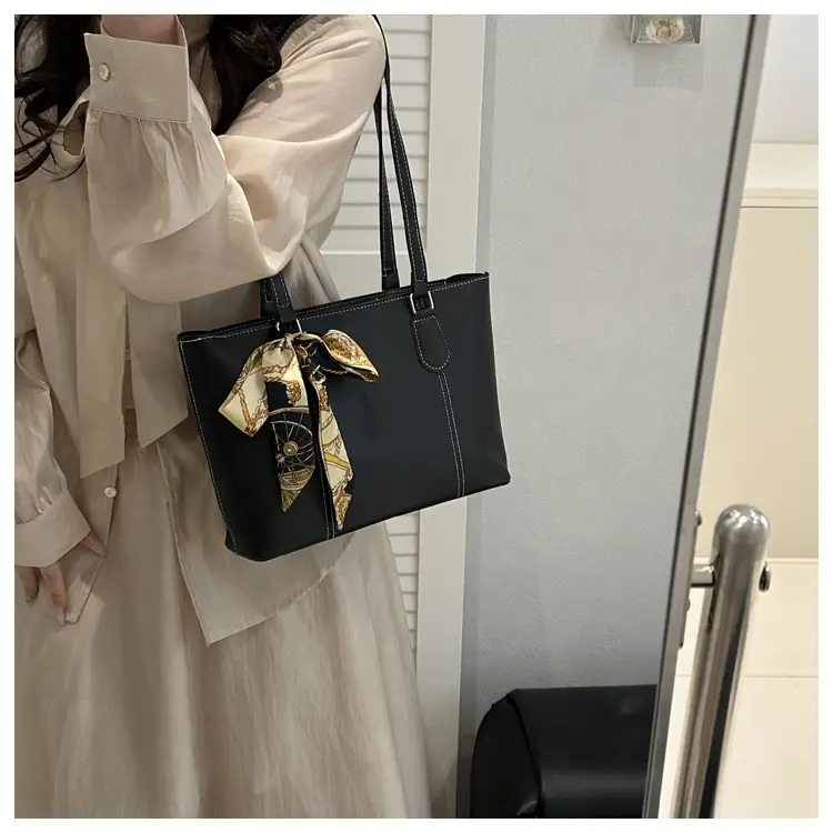 Women's Korean Style Soft Leather Tote Bag Beige 2025 — feature 16