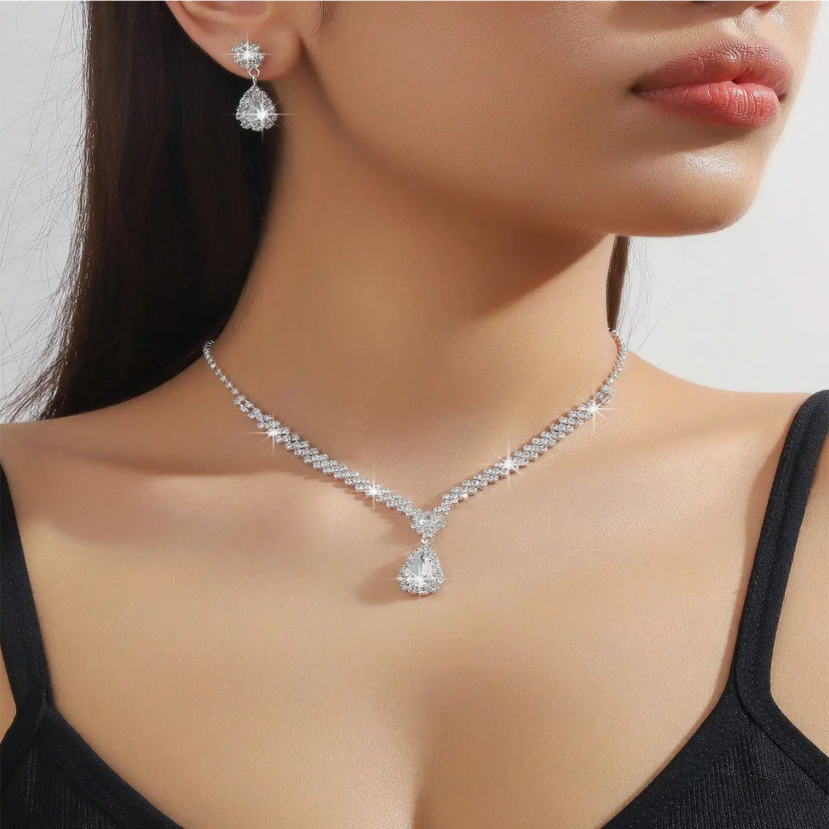 Brilliant Diamond Lady Bride Necklace for Wedding Banquet — feature 6