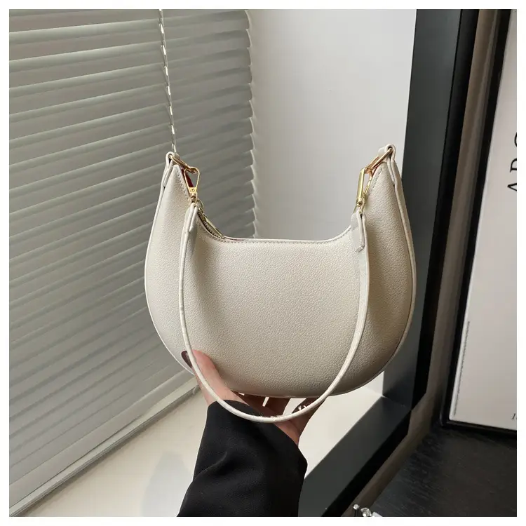 Crescent Shoulder Bag Red Leather Niche Small — feature 10