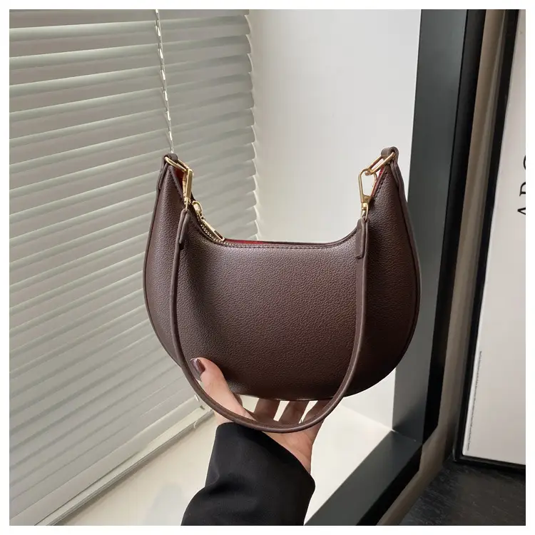 Crescent Shoulder Bag Red Leather Niche Small — feature 12