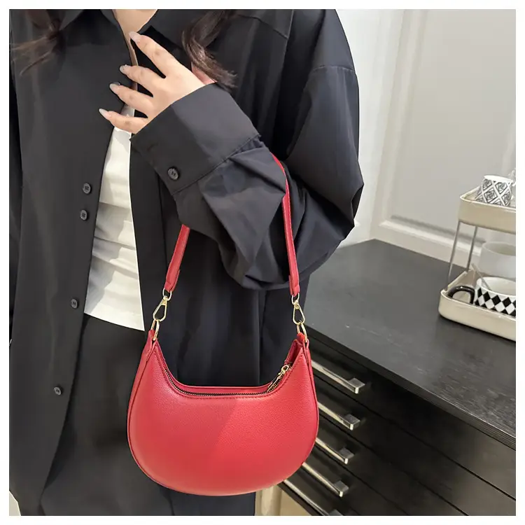 Crescent Shoulder Bag Red Leather Niche Small — feature 16