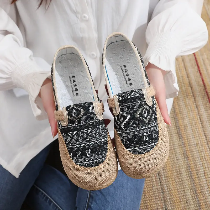 2025 Women's Old Beijing Cloth Shoes Slip-on Canvas — feature 11