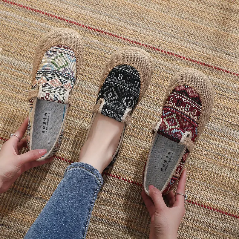 2025 Women's Old Beijing Cloth Shoes Slip-on Canvas — feature 5