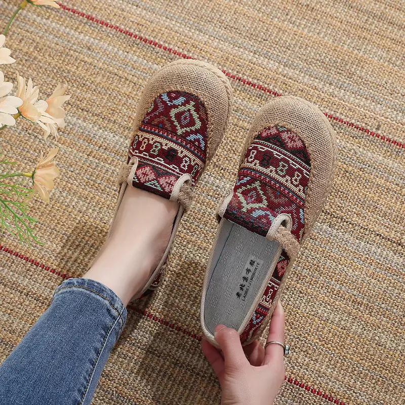 2025 Women's Old Beijing Cloth Shoes Slip-on Canvas — feature 7