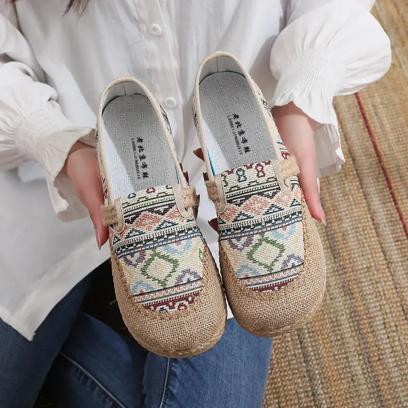 2025 Women's Old Beijing Cloth Shoes Slip-on Canvas — feature 9