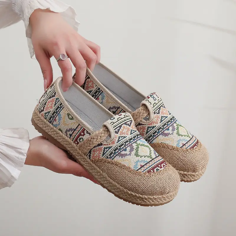 2025 Women's Old Beijing Cloth Shoes Slip-on Canvas - Image 3