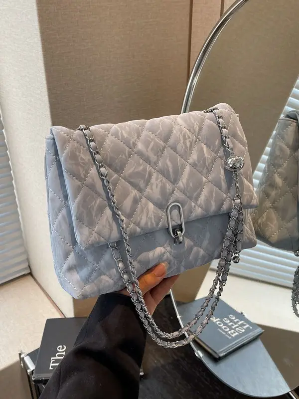 Black Rhombic Chain Shoulder Bag for Women - Image 6