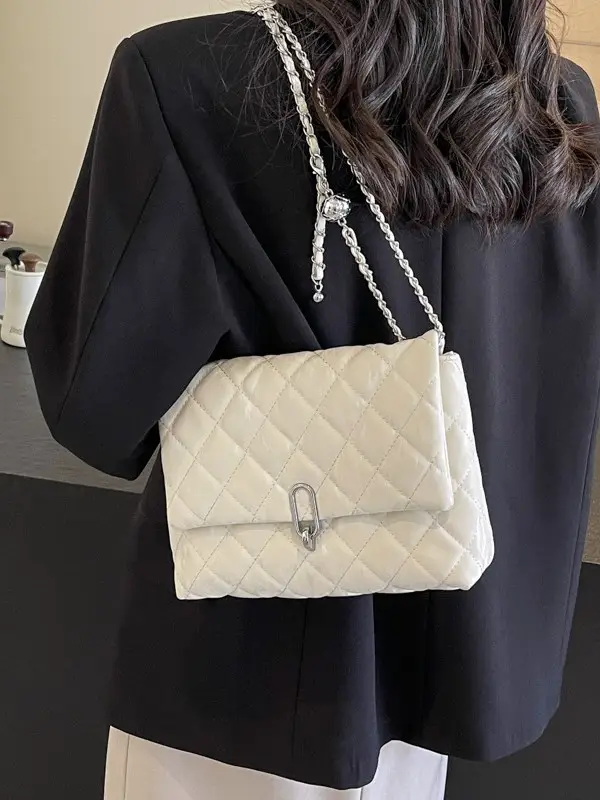 Black Rhombic Chain Shoulder Bag for Women - Image 7