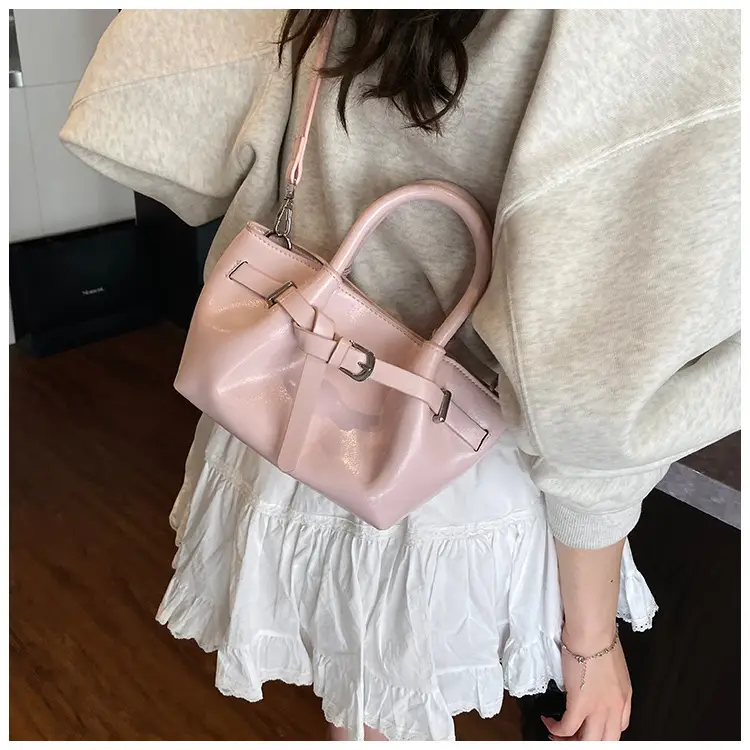 Black Pleated Leather Handbag for Women 2025 — feature 21