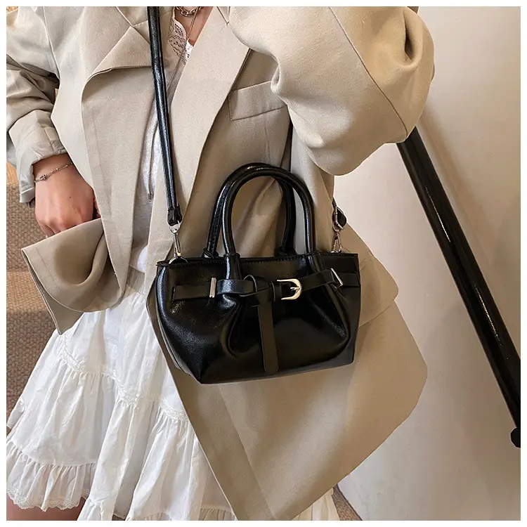 Black Pleated Leather Handbag for Women 2025 — feature 23