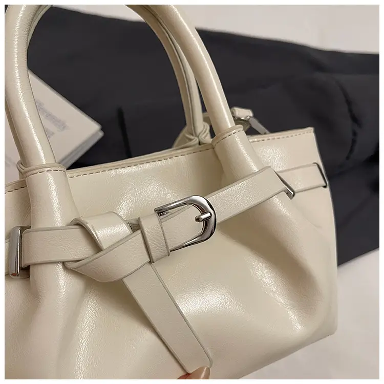 Black Pleated Leather Handbag for Women 2025 — feature 28