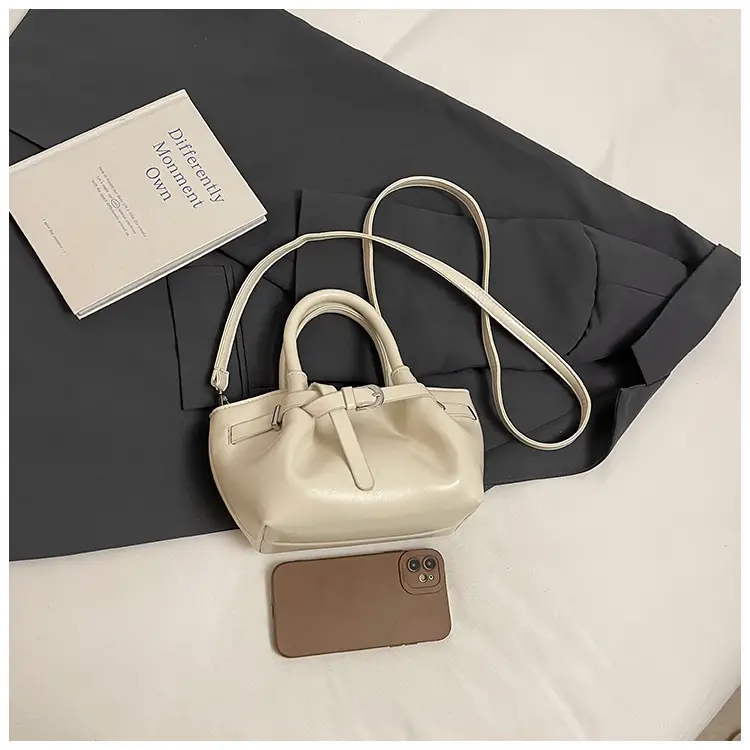 Black Pleated Leather Handbag for Women 2025 — feature 32