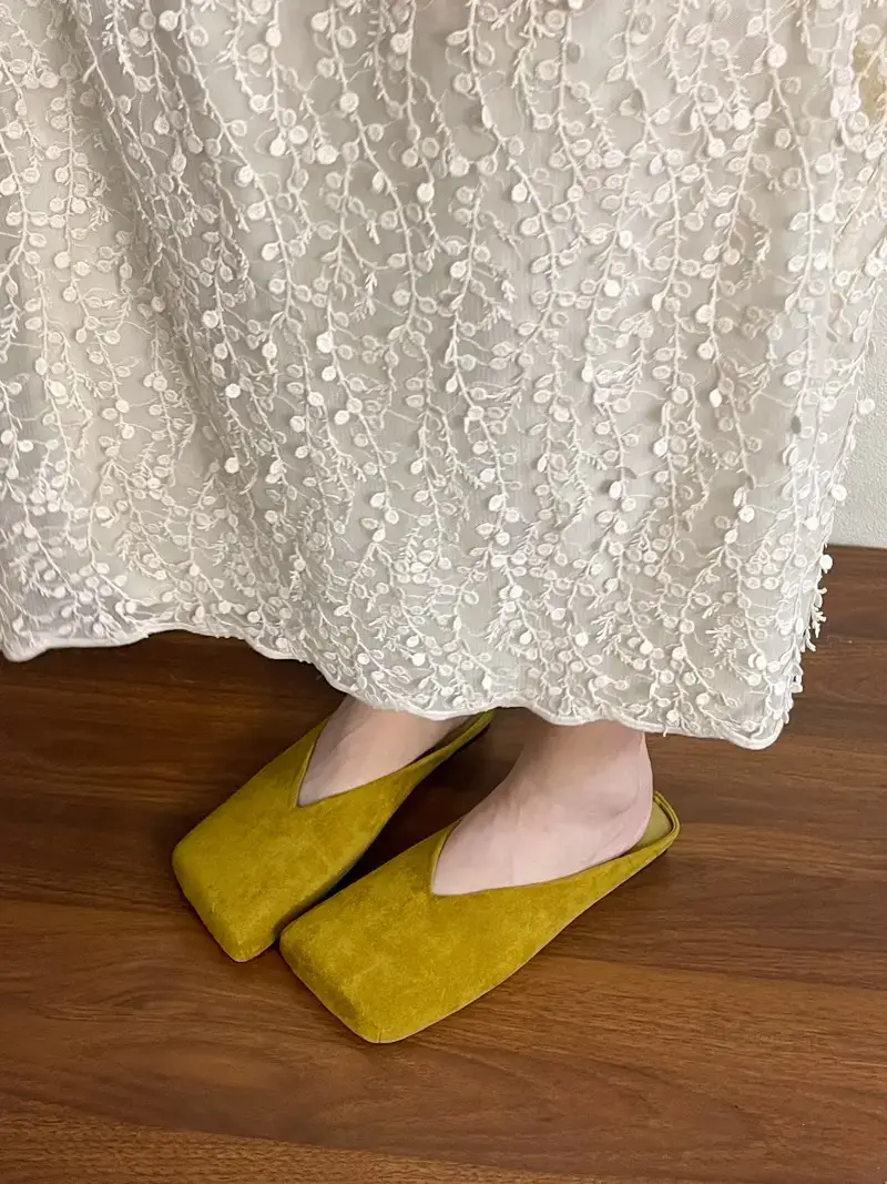 French-Style Casual Closed-Toe Half-Slippers for Women, 2026 New Model, Flat-Soled Niche Square-Toe Velvet Soft-Soled Mules — feature 10