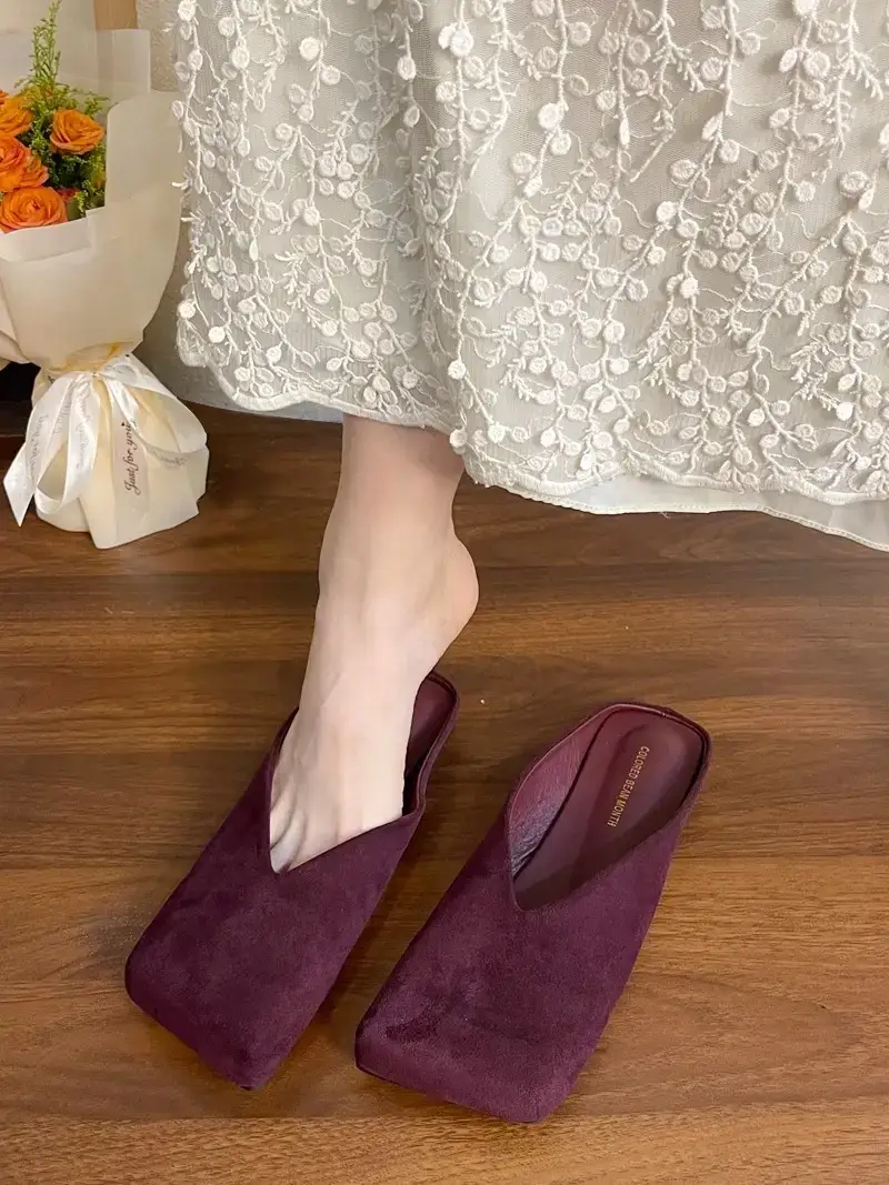 French-Style Casual Closed-Toe Half-Slippers for Women, 2026 New Model, Flat-Soled Niche Square-Toe Velvet Soft-Soled Mules — feature 5