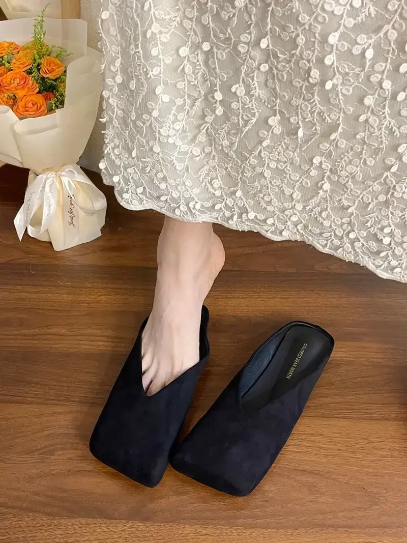 French-Style Casual Closed-Toe Half-Slippers for Women, 2026 New Model, Flat-Soled Niche Square-Toe Velvet Soft-Soled Mules — feature 7