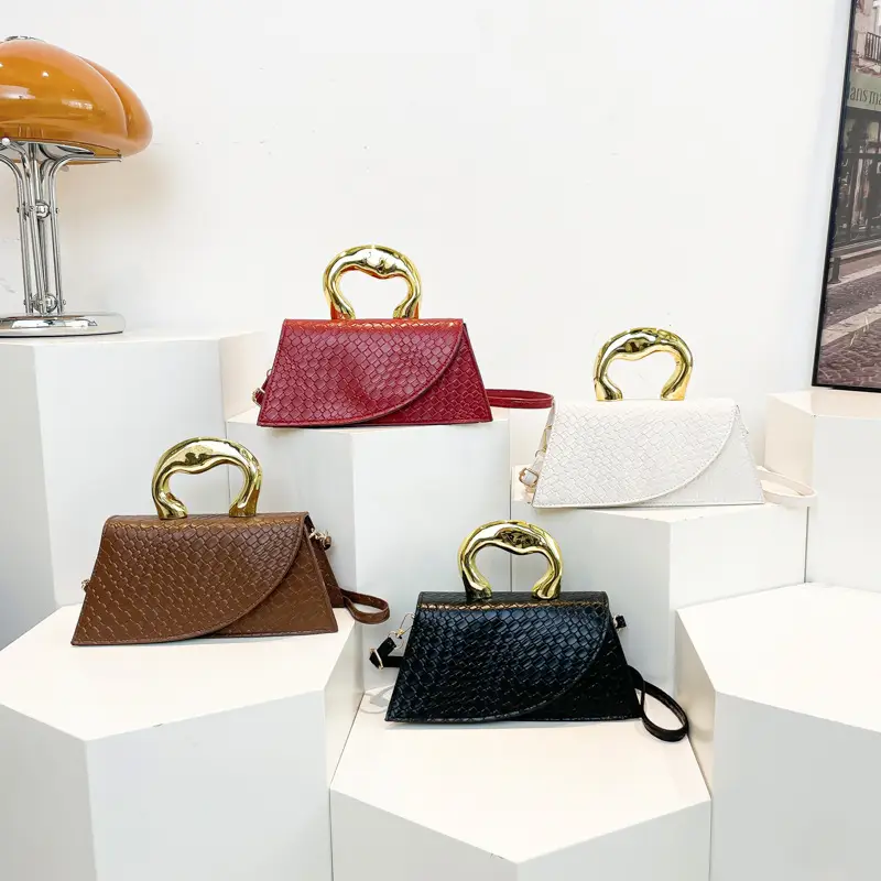 Irregular Woven Shoulder Bag 2024 Western Style