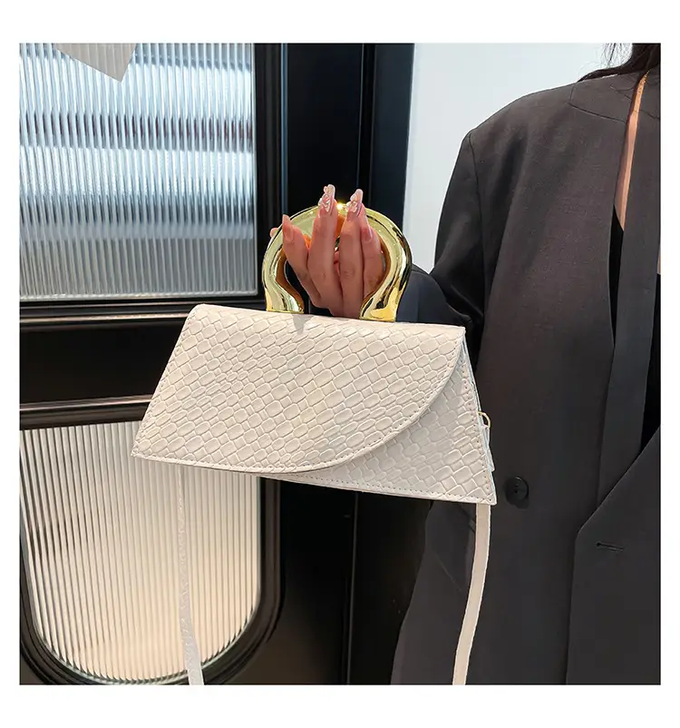 Irregular Woven Shoulder Bag 2024 Western Style — feature 11
