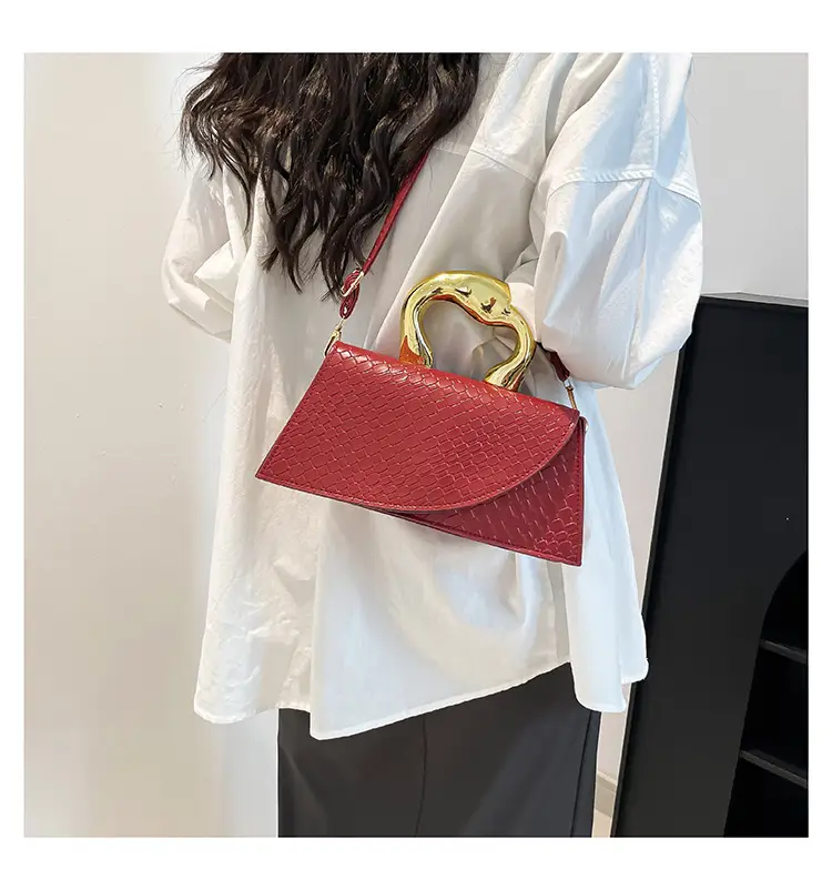 Irregular Woven Shoulder Bag 2024 Western Style — feature 18