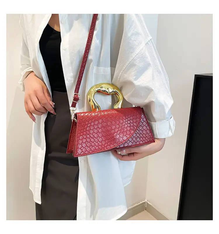 Irregular Woven Shoulder Bag 2024 Western Style — feature 19